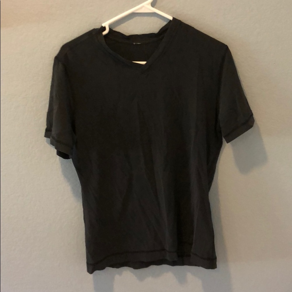 Lululemon T-Shirt
